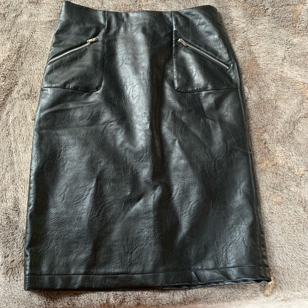 Catherine Malandrino Black leather pencil skirt with silver zipper details.